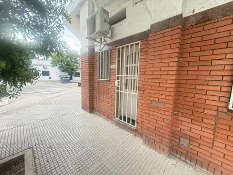 Depto Tipo Casa en Venta 46 años