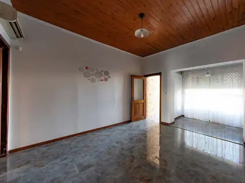 Casa en Venta en Lanús Oeste, USD 98.000