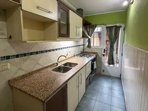 Depto Tipo Casa en Venta en San Antonio de Padua, USD 75.000