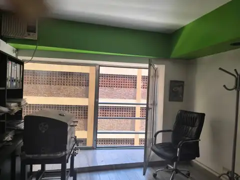 Oficina en Alquiler en Retiro, USD 800