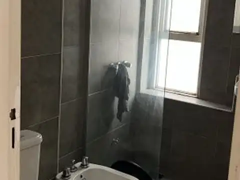 Tribunales, Uruguay 600, piso 8, 30m2, u$s 450 + expensas ( Alq Min 3 meses)