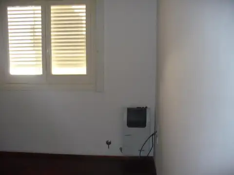 Depto Tipo Casa 4 ambientes con 1 baño