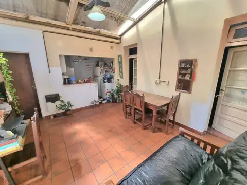 Depto Tipo Casa en Venta 50 años
