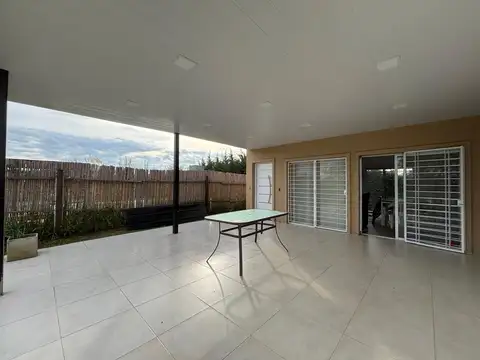 Casa en Alquiler en Roldan, $ 850.000