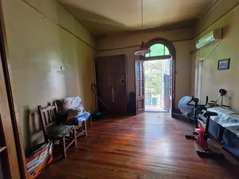 Depto Tipo Casa 4 ambientes con 3 baños