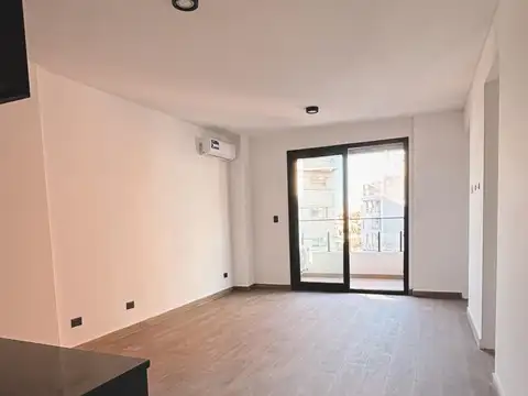 Coronel Ramón Lorenzo Falcón 5600, Piso 6