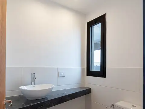 Casa 3 ambientes con 2 baños