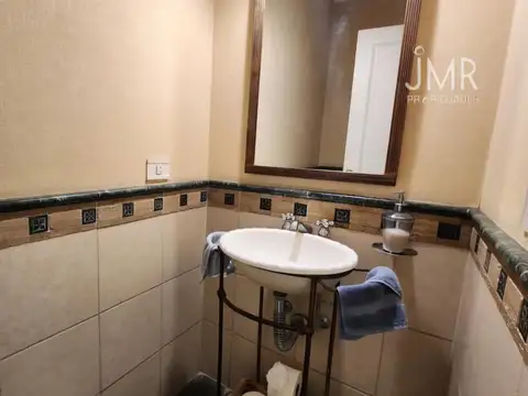 Casa 6 ambientes con 3 baños