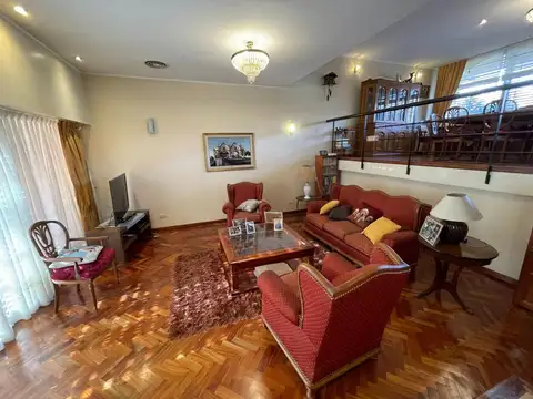 Casa en Alquiler de 5 dormitorios