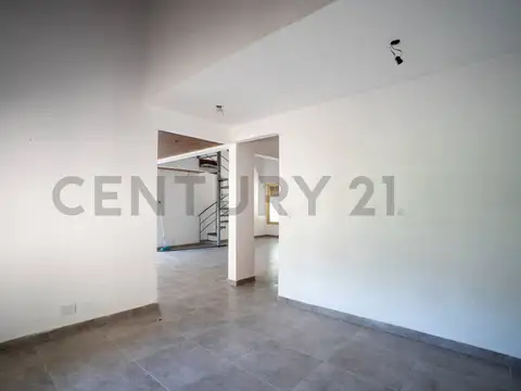 Casa en Venta en City Bell - 4 Dormitorios.