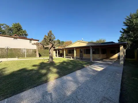 Casa en  Venta en Parque Sakura. Exaltación de la cruz