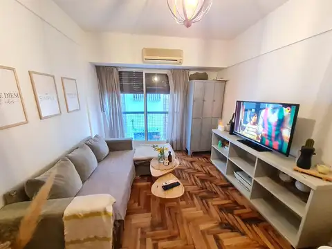 Hipolito yrigoyen al 8800