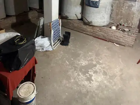 Local en Venta 40 años