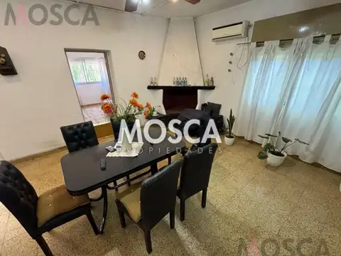 Casa 4 ambientes con 1 baño