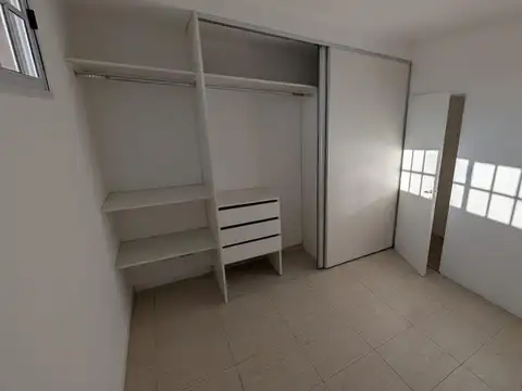 Departamento de 2 Ambientes Tuyuti al 1800 Lanus Oeste