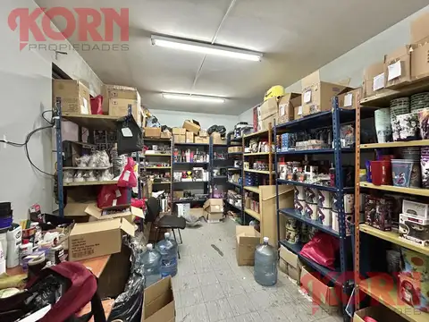 VENTA OFICINAS EN ZONA TRIBUNALES, SAN NICOLAS CON RENTA!