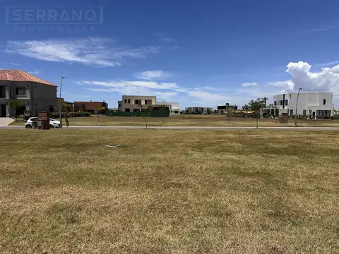 Terreno en Venta 30  mts Fondo