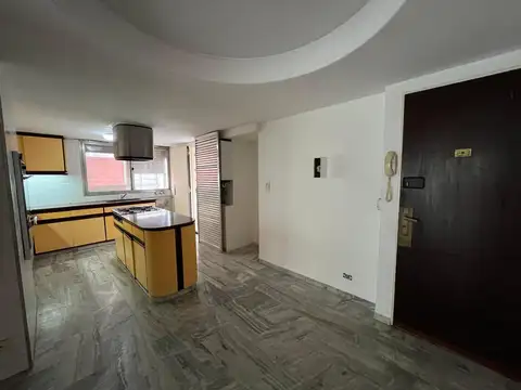 Departamento en Alquiler de 6 ambientes