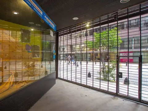 Local Comercial ¡Super Amplio! En "MICROCENTRO"