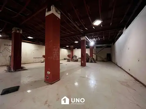 Local en Alquiler Via Púb.