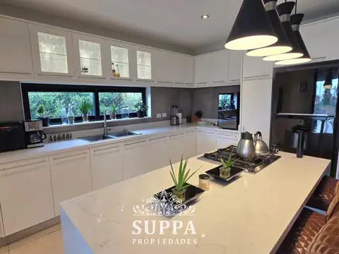 CASA EN VENTA  LAGUNA GRANDE  VILLANUEVA