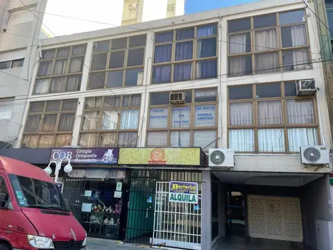 Oficina En Venta En San Martín Centro Con Cochera