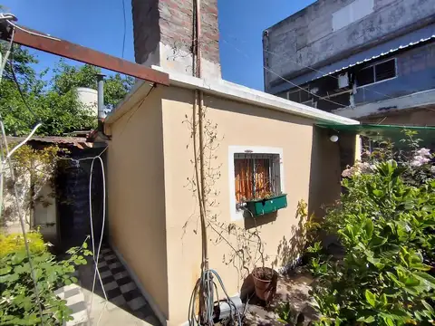 Depto Tipo Casa en Venta de 2 ambientes