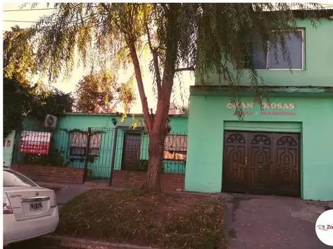 Casa 5 ambientes con 1 baño