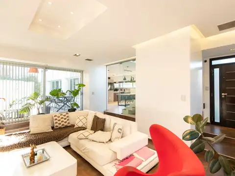 Casa en Venta en José Hernández, USD 350.000