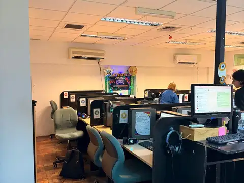 Alquiler Oficina Comercial Planta Baja Entrada y Recepcion San Nicolas