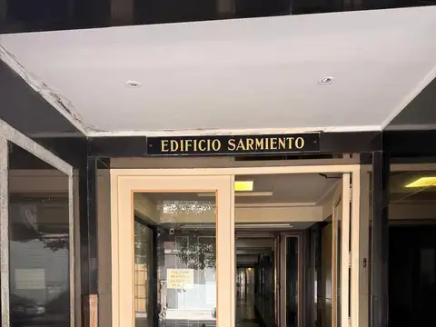 Oficina Monoambiente con 4 baños