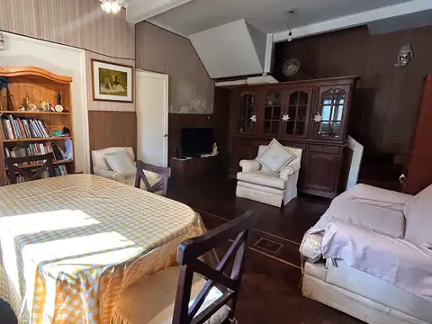 Casa 4 Dormitorios con cochera - Pres. Roca 2700 - España y Hospitales Rosario | Venta