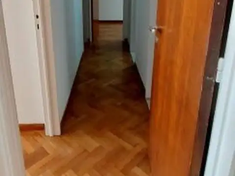 Departamento 4 ambientes con 2 baños