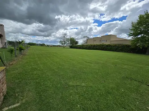 VENTA LOTE HARAS SANTA MARIA AL GOLF ESCOBAR 