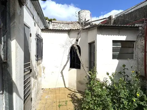 Depto Tipo Casa en Venta en La Plata, USD 35.000