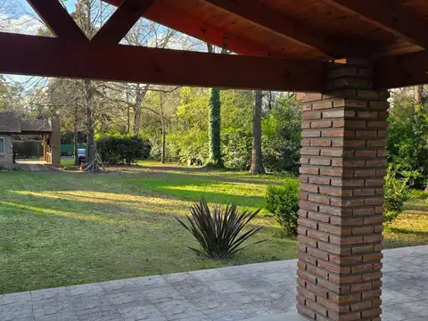 Quinta en Venta con 1 cochera