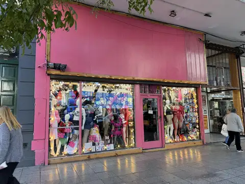 INSABELLA PROPIEDADES - ALQUILA EXCELENTE LOCAL