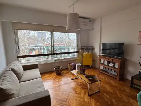 DEPARTAMENTO EN VENTA DE 3 AMBIENTES - OLIVOS