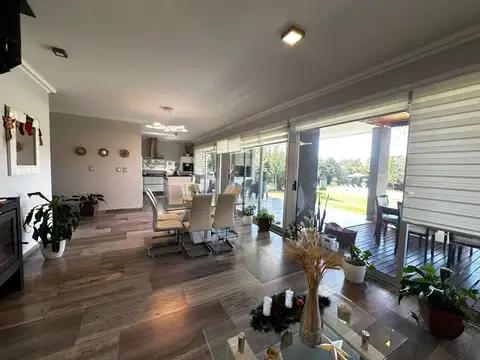 Casa en Venta en Malagueño, Santa María