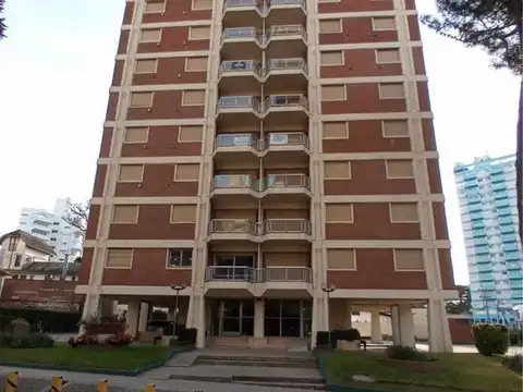 Departamento en venta - 3 dormitorios 2 baños - 85mts2 - Pinamar