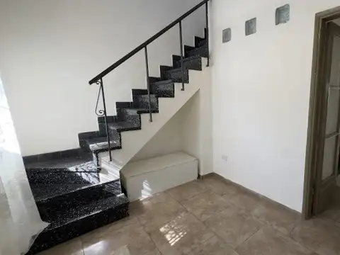 Casa en Venta en Azcuenaga, USD 69.000