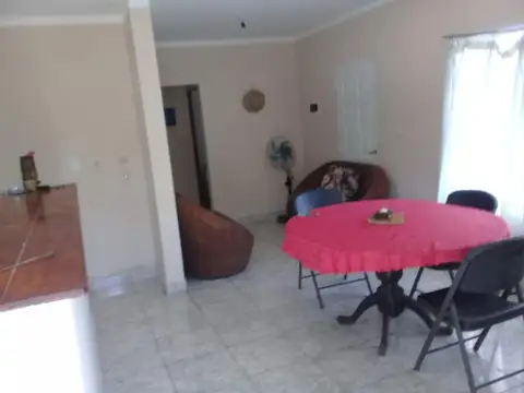Muy Linda Casa Dos Dorm Vta Jard El Cabañal Cabra Corral