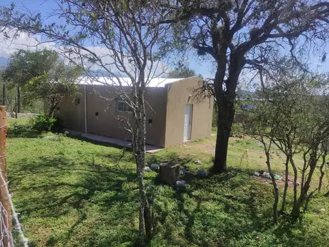 Muy linda casa dos dorm venta jardin El Cabañal Cabra Corral