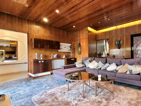 Casa 4 ambientes con 4 baños