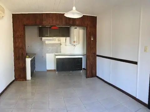 Casa en Alquiler con 1 cochera