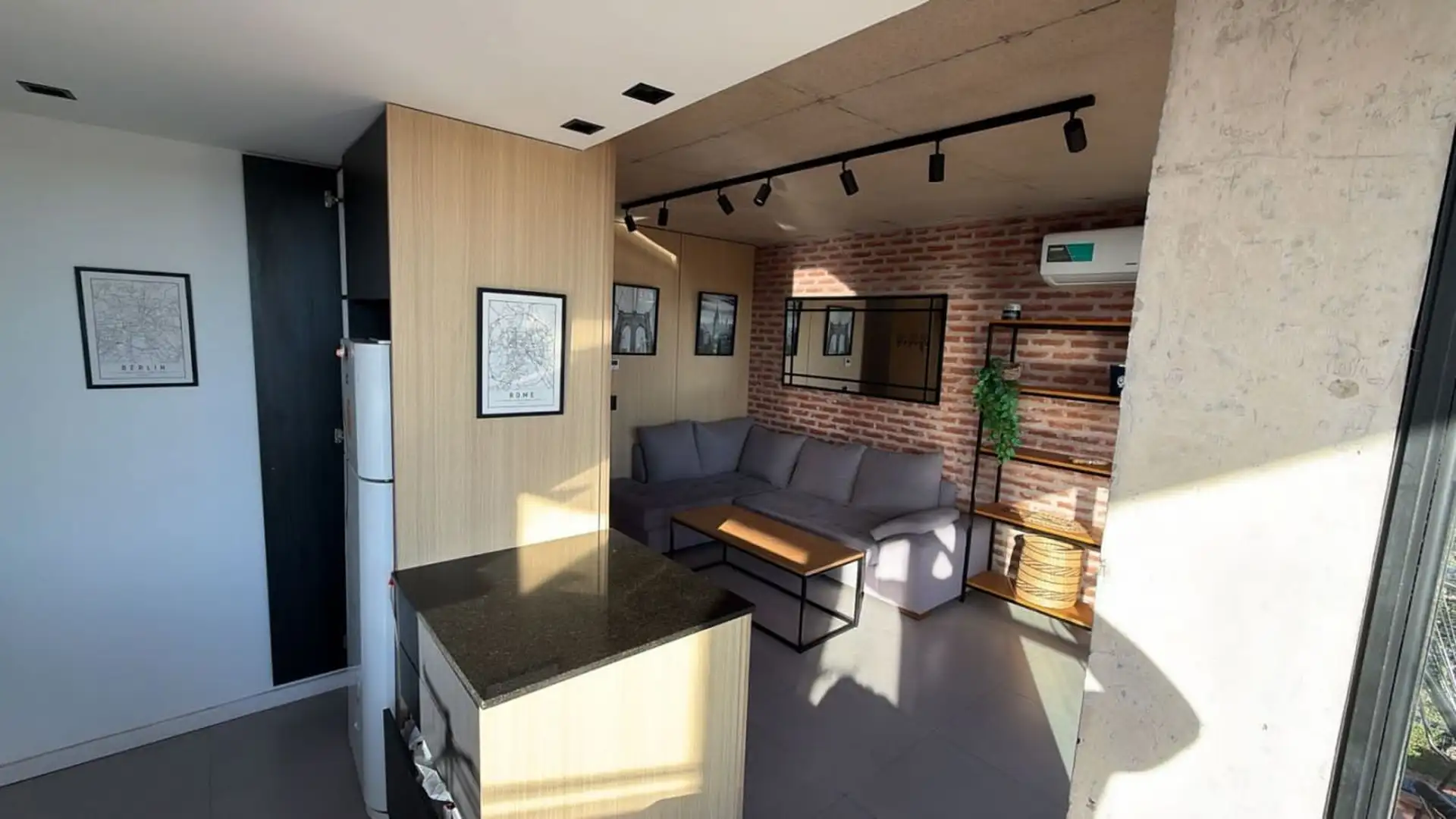 SEMIPISO 3 AMBIENTES CON TERRAZA PROPIA Y COCHERA