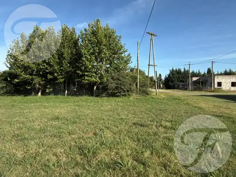 Venta de terreno para vivienda familiar en el Barrio Escorial de San Pedro