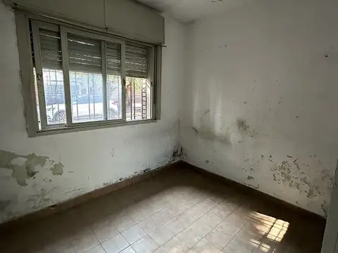 Depto Tipo Casa en Venta 40 años