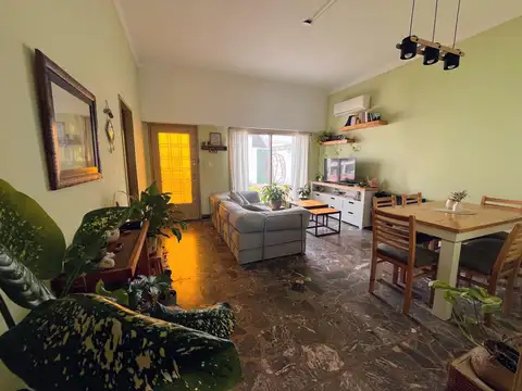 Depto Tipo Casa en Venta de 3 ambientes