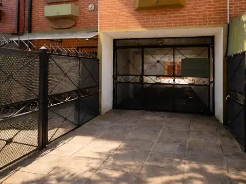 Duplex, 3 ambientes, Gas Natural, sin expensas